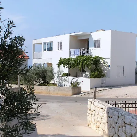 With A Parking Space Hvar - 5701