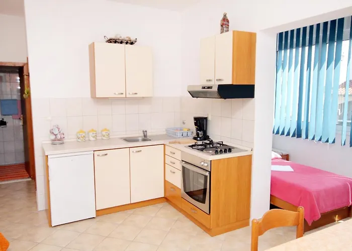 Апартаменты With A Parking Space Hvar - 5701 *