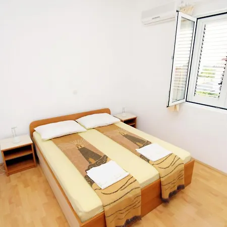 Apartamento With A Parking Space Hvar - 5701 *